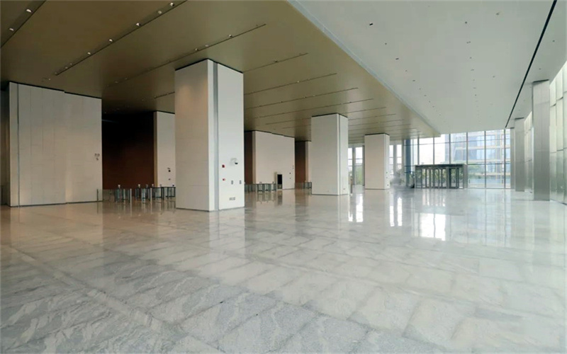 绿地外滩中心租金/租赁/出租/物业信息